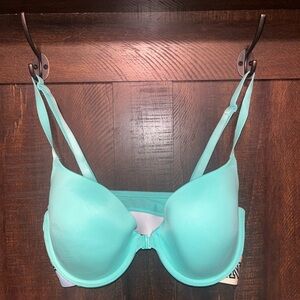 PINK Victoria's Secret Light Blue Bra